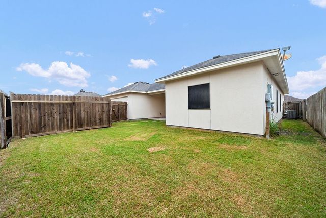 6901 King George Pl, Corpus Christi, TX 78414