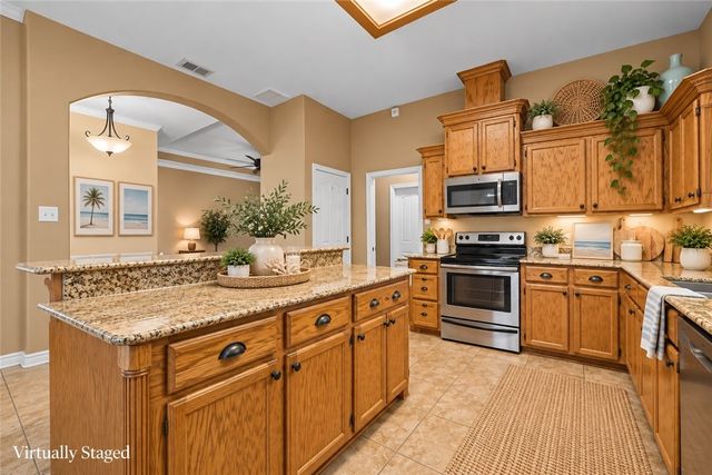 6901 King George Pl, Corpus Christi, TX 78414