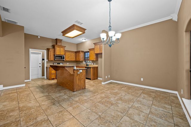 6901 King George Pl, Corpus Christi, TX 78414