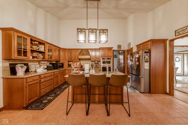 1517 Cherry Tree Road, Avon, IN 46123
