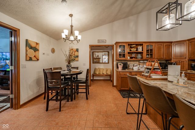 1517 Cherry Tree Road, Avon, IN 46123