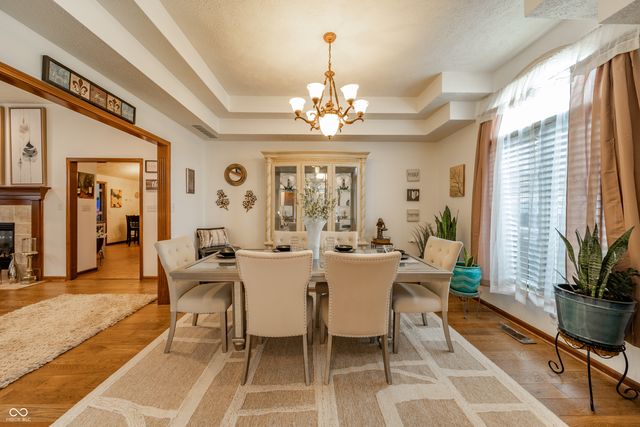 1517 Cherry Tree Road, Avon, IN 46123