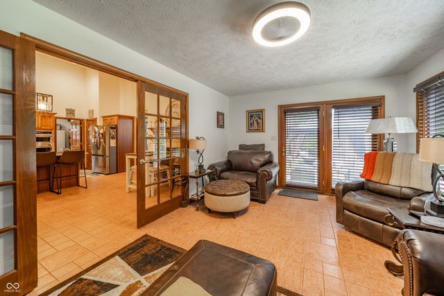 1517 Cherry Tree Road, Avon, IN 46123