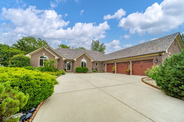 1517 Cherry Tree Road, Avon, IN 46123