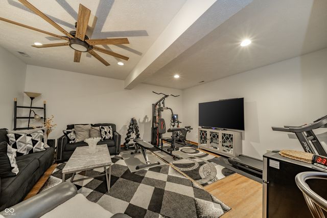 1517 Cherry Tree Road, Avon, IN 46123