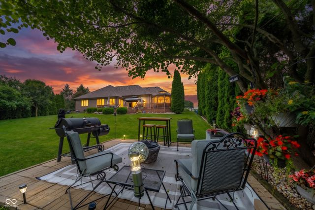 1517 Cherry Tree Road, Avon, IN 46123