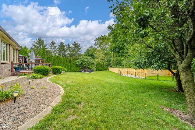 1517 Cherry Tree Road, Avon, IN 46123