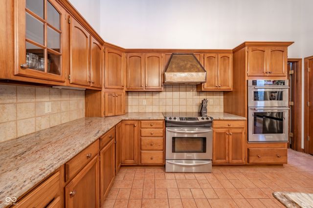 1517 Cherry Tree Road, Avon, IN 46123