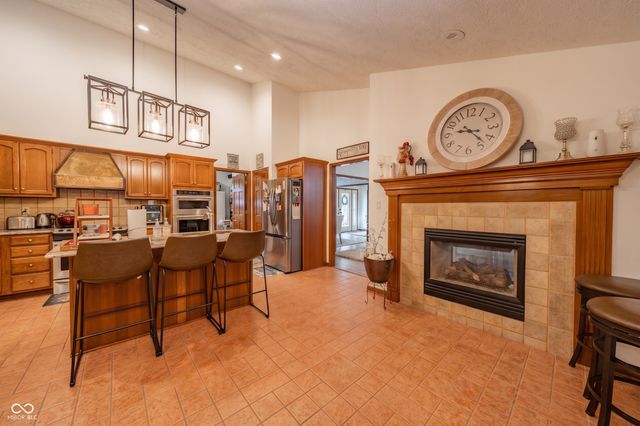 1517 Cherry Tree Road, Avon, IN 46123