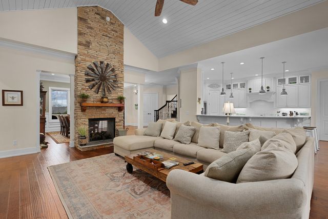 1977 Sitton Mills Place, Signal Mountain, TN 37377