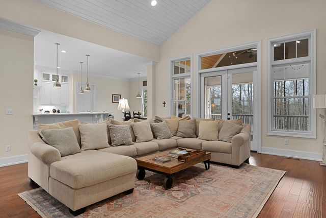 1977 Sitton Mills Place, Signal Mountain, TN 37377