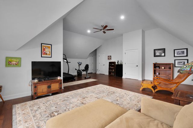 1977 Sitton Mills Place, Signal Mountain, TN 37377