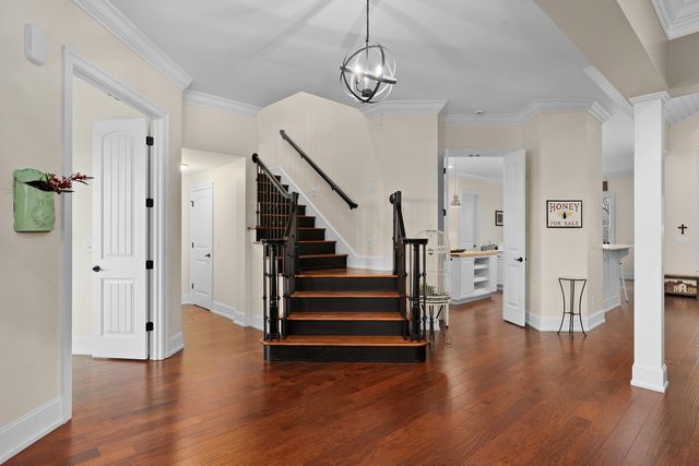 1977 Sitton Mills Place, Signal Mountain, TN 37377