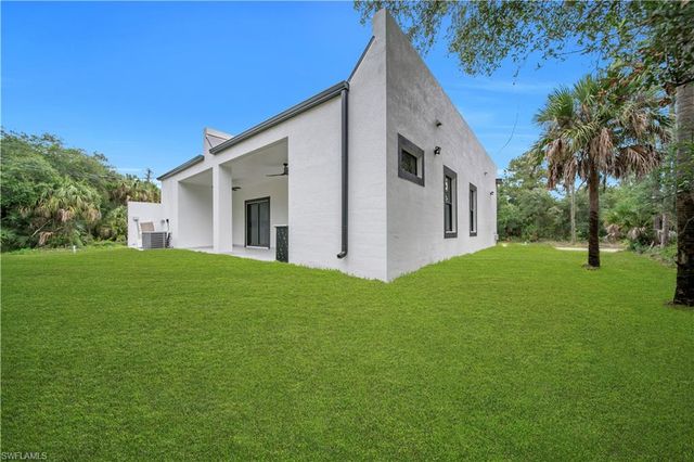 3304 E 15th ST, Lehigh Acres, FL 33972