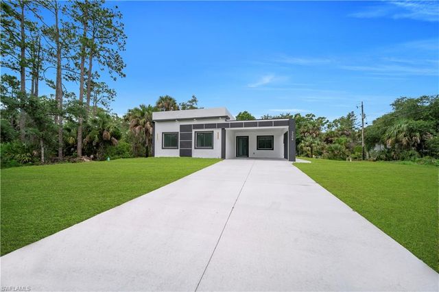3304 E 15th ST, Lehigh Acres, FL 33972