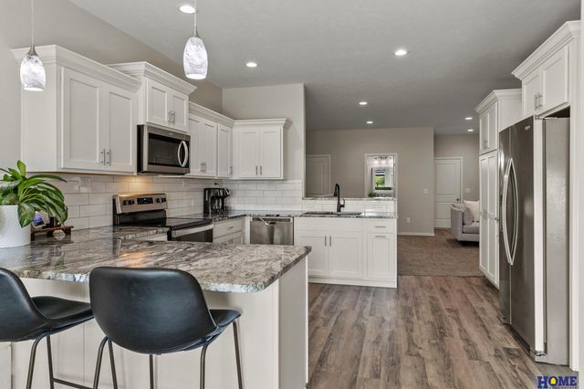 10277 Wayborough Lane, Lincoln, NE 68527