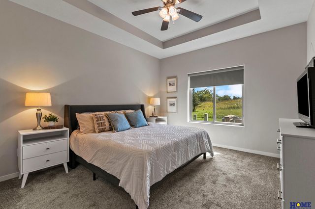 10277 Wayborough Lane, Lincoln, NE 68527