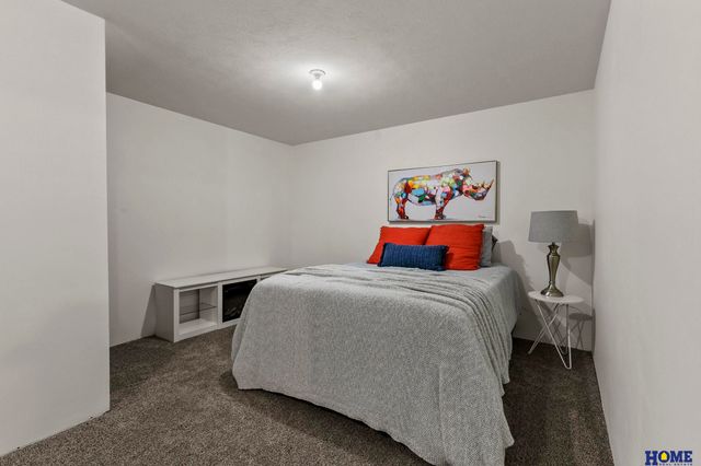10277 Wayborough Lane, Lincoln, NE 68527