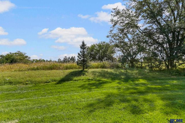 10277 Wayborough Lane, Lincoln, NE 68527