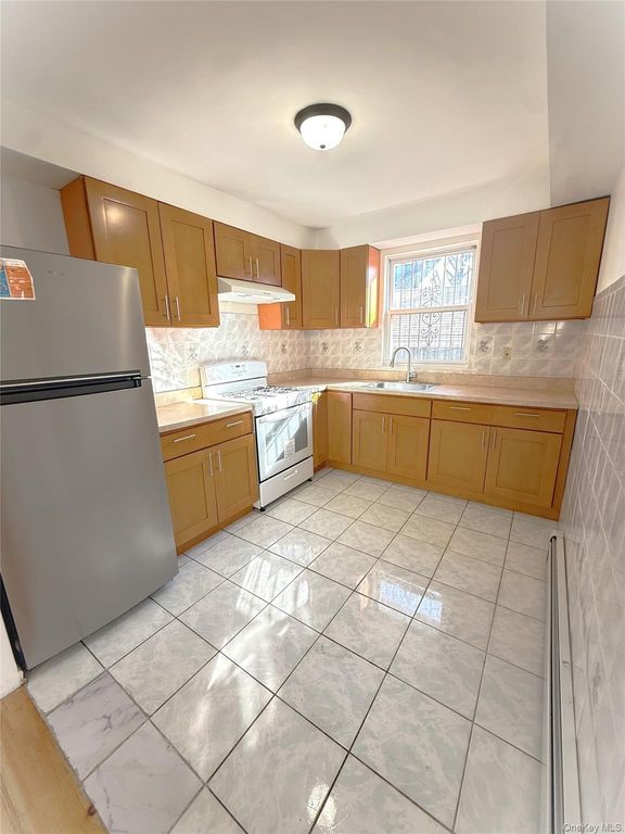 15831 79th Avenue, Fresh Meadows, NY 11366