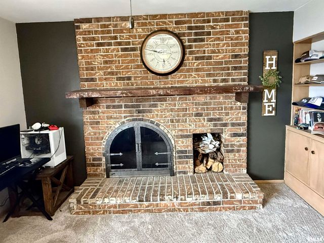 2003 19TH Street, Moline, IL 61265