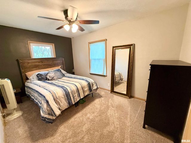 2003 19TH Street, Moline, IL 61265