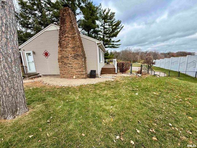 2003 19TH Street, Moline, IL 61265