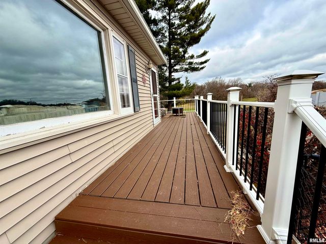 2003 19TH Street, Moline, IL 61265