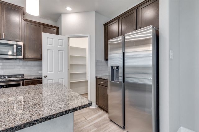 9016 Bison Creek Drive, Fort Worth, TX 76131