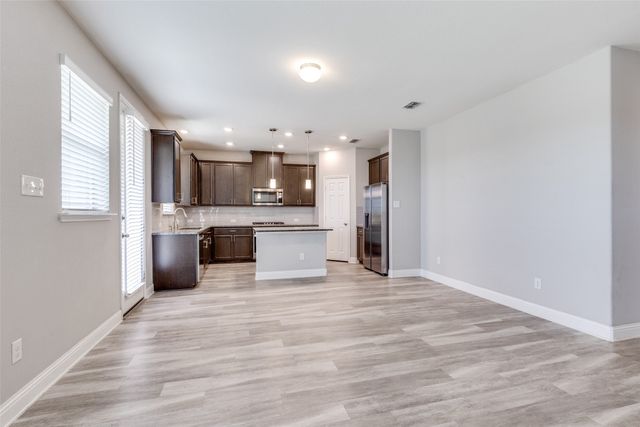 9016 Bison Creek Drive, Fort Worth, TX 76131