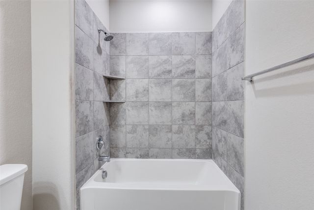 9016 Bison Creek Drive, Fort Worth, TX 76131