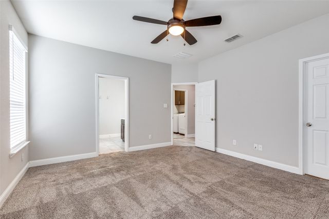 9016 Bison Creek Drive, Fort Worth, TX 76131