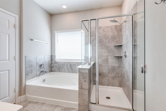 9016 Bison Creek Drive, Fort Worth, TX 76131