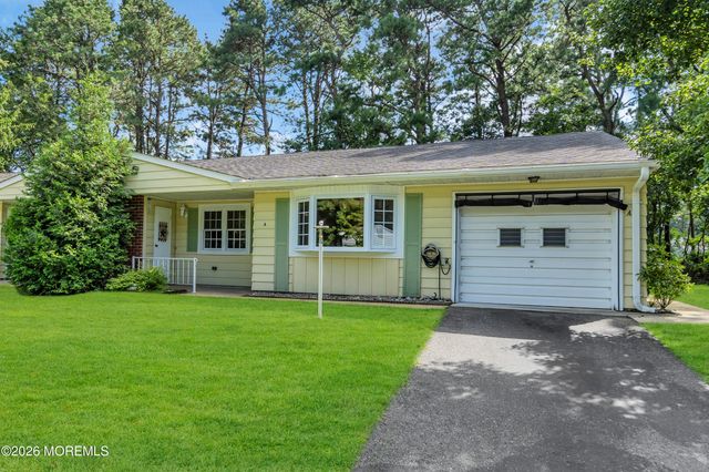 31 Maine Avenue A, Manchester, NJ 08759