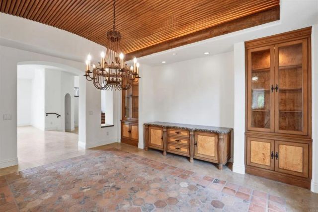 7206 Aviara Drive, Carlsbad, CA 92011