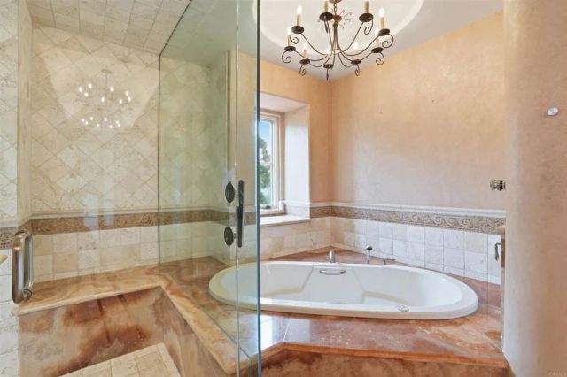 7206 Aviara Drive, Carlsbad, CA 92011