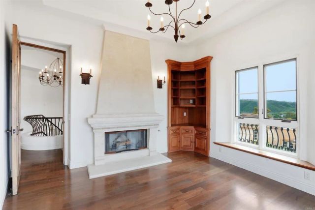 7206 Aviara Drive, Carlsbad, CA 92011