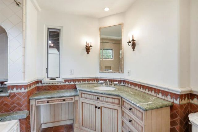 7206 Aviara Drive, Carlsbad, CA 92011