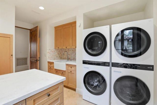 7206 Aviara Drive, Carlsbad, CA 92011