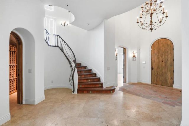 7206 Aviara Drive, Carlsbad, CA 92011