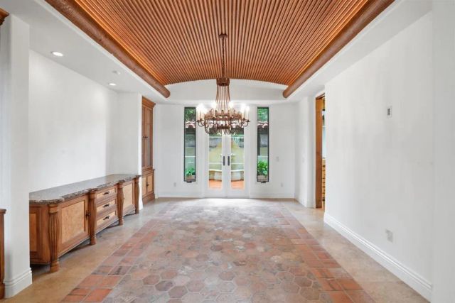 7206 Aviara Drive, Carlsbad, CA 92011