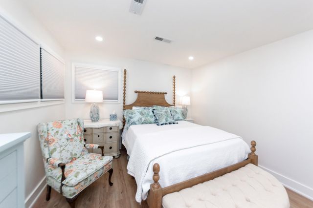 743 Sinlea Avenue, Mount Pleasant, SC 29464