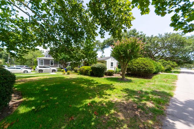 743 Sinlea Avenue, Mount Pleasant, SC 29464