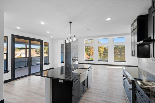 42 Candlestick Drive, Trinity, TX 75862