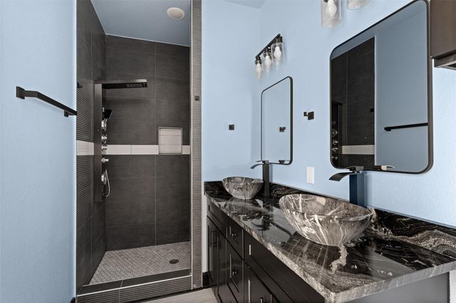 42 Candlestick Drive, Trinity, TX 75862