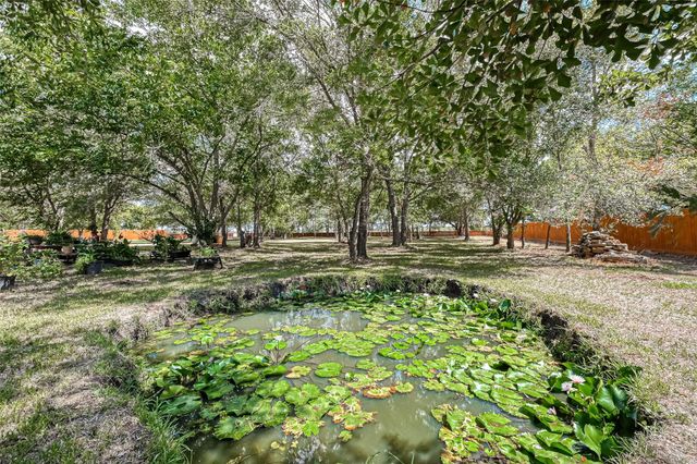 6121 County Road 225, Hungerford, TX 77448