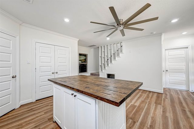 6121 County Road 225, Hungerford, TX 77448