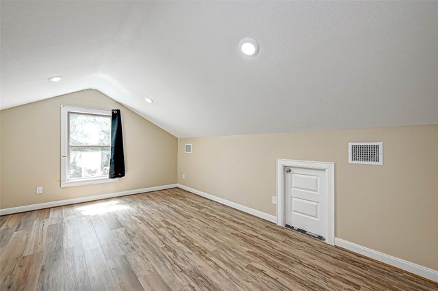 6121 County Road 225, Hungerford, TX 77448