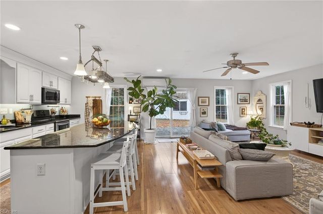 4652 Truman LN, Virginia Beach, VA 23455