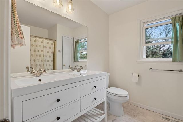 4652 Truman LN, Virginia Beach, VA 23455